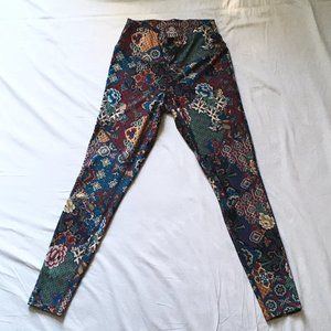 Sherpa Adventure Gear Leggings size xs